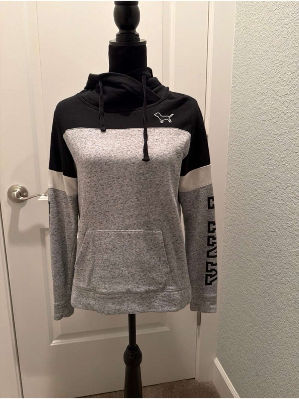 PINK Victoria's Secret Black, Heather Gray & Cream Colorblock Cowl Pullover